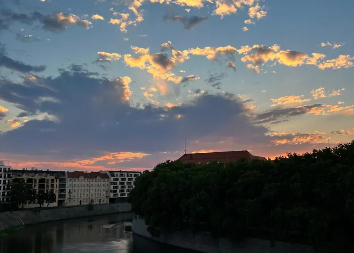 Апартаменти Melodia Nad Odra Old Town - Your Tune In The Heart Of Вроцлав